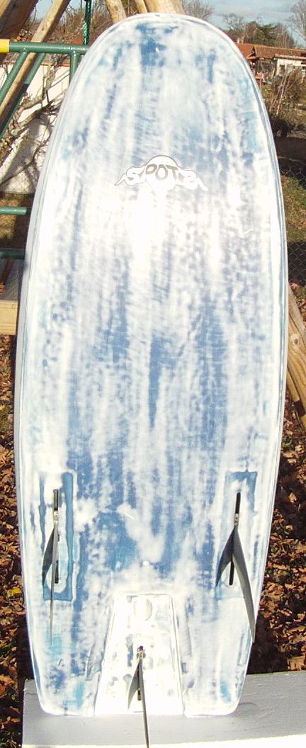 triffin-spotz-par-jc-kiteboards-carène.jpg
