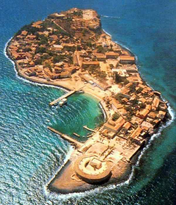 ile_goree_plan1.jpg
