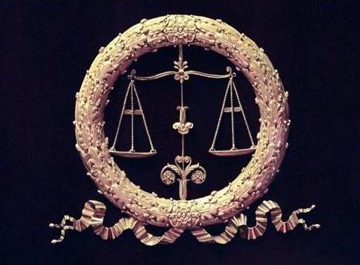 305808_la-balance-de-la-justice.jpg